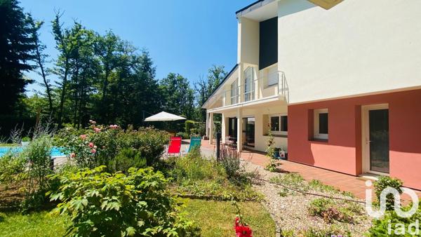 Maison à vendre 8 pièces 217 m² Plaimpied-Givaudins