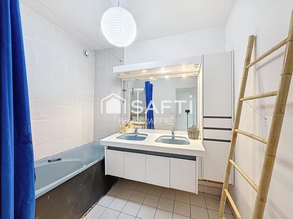 Paris 75020 - Appartement 3/4 pièces -  loggia - Box