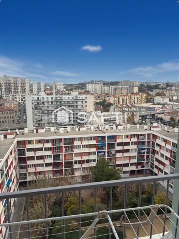 T3 rénové secteur urbain Marseille