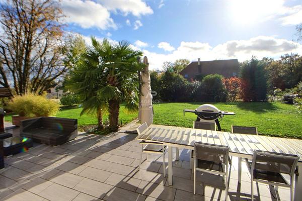 Maison Vaux Sur Seine 7 pièce(s) 231 m2 €789 000 ** - Référence 1698