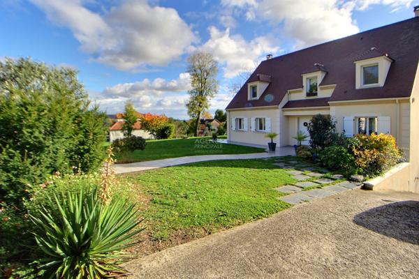 Maison Vaux Sur Seine 7 pièce(s) 231 m2 €789 000 ** - Référence 1698