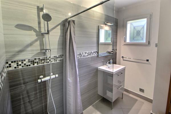 Maison Vaux Sur Seine 7 pièce(s) 231 m2 €789 000 ** - Référence 1698