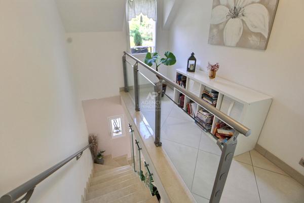 Maison Vaux Sur Seine 7 pièce(s) 231 m2 €789 000 ** - Référence 1698