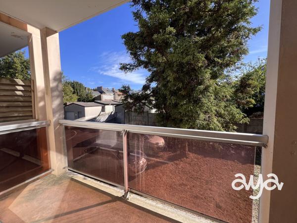 Studio avec balcon