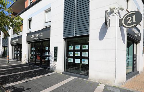 Maison à vendre  5 pièces - 129,55 m 2   ST MEDARD EN JALLES  - 33