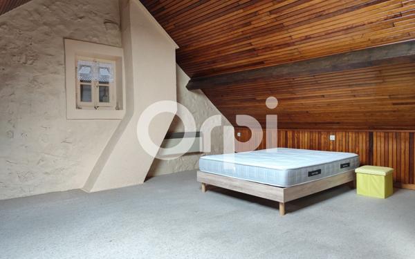 Maison à vendre    8 pièces •  Oulchy-le-Château