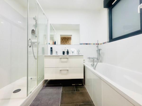 Maison - À vendre - 120 m² - LAVAL | The Door Man