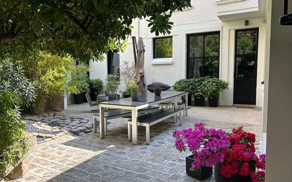 Maison à vendre    6 pièces •  Montreuil