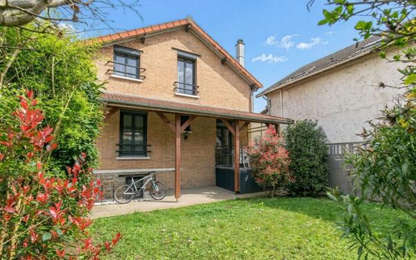 Maison à vendre    6 pièces •  Ormesson-sur-Marne