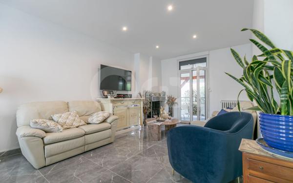 Maison à vendre    6 pièces •  Ormesson-sur-Marne