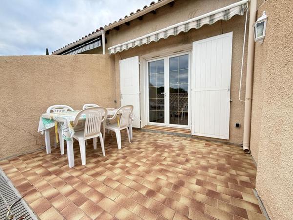 Mazet T2 mezzanine avec terrasses et vue collines ? Bormes-les-Mimosas
