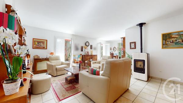 Maison à vendre  4 pièces - 104 m 2   AHETZE  - 64