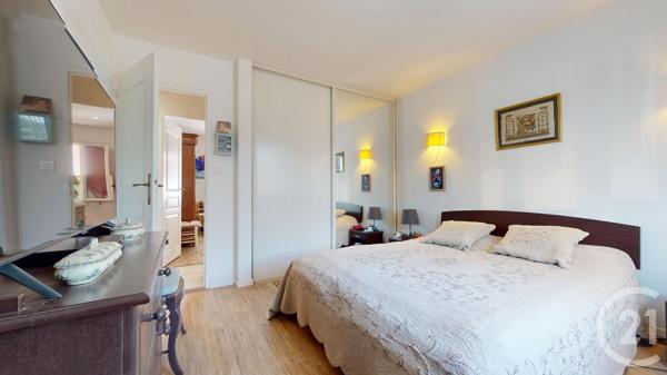 Maison à vendre  4 pièces - 104 m 2   AHETZE  - 64