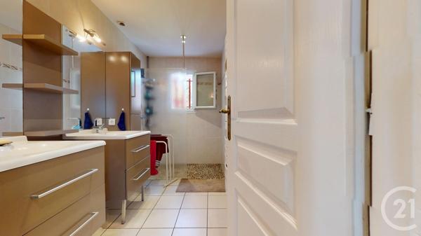 Maison à vendre  4 pièces - 104 m 2   AHETZE  - 64