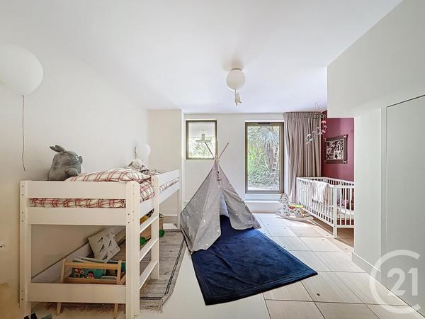 Maison à vendre  6 pièces - 176 m 2   BORDEAUX  - 33