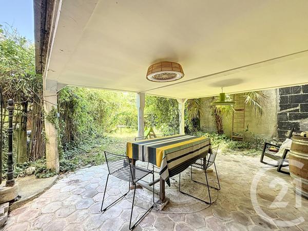 Maison à vendre  6 pièces - 176 m 2   BORDEAUX  - 33