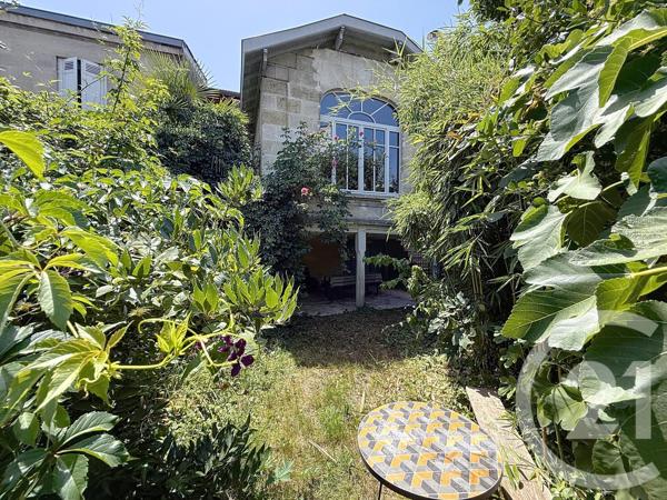 Maison à vendre  6 pièces - 176 m 2   BORDEAUX  - 33