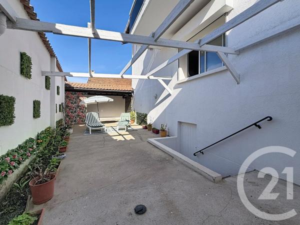 Maison à vendre  4 pièces - 134 m 2   ARCACHON  - 33