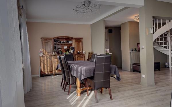 Maison à vendre    5 pièces • 145 m2 Marsannay-la-Côte