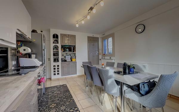 Maison à vendre    5 pièces • 145 m2 Marsannay-la-Côte