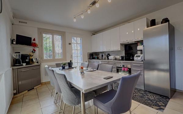 Maison à vendre    5 pièces • 145 m2 Marsannay-la-Côte