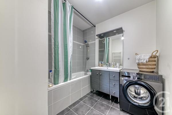 Appartement T3 à vendre  3 pièces - 59,85 m2 BRIGNAIS - 69