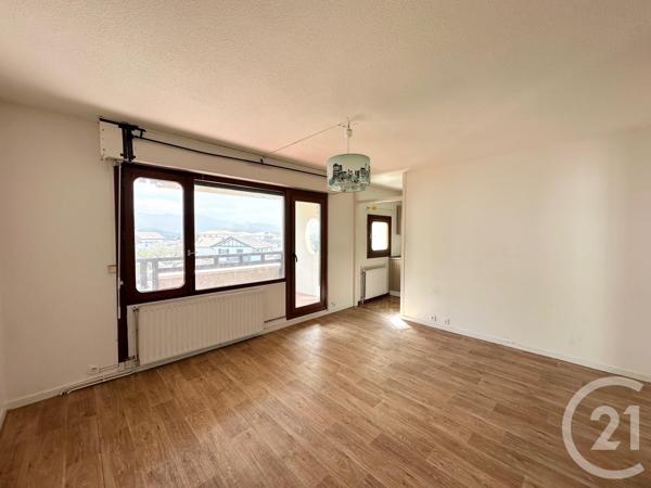Appartement F3 à vendre  3 pièces - 56,38 m 2   HENDAYE  - 64