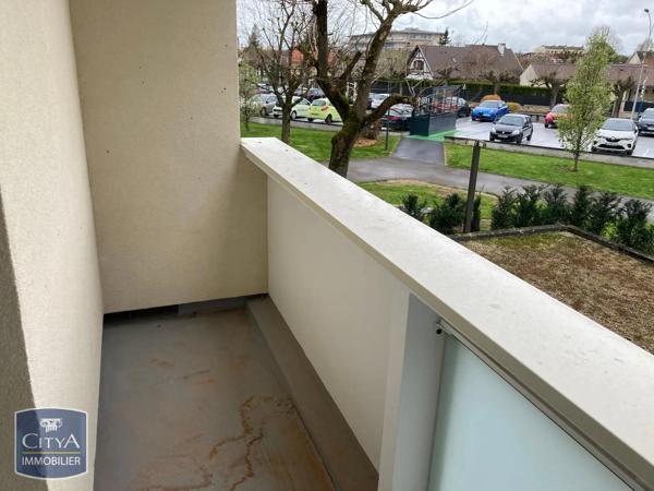 Appartement à louer 3 pièces 62.67m² Saint-Memmie (51470)