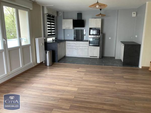 Appartement à louer 3 pièces 62.67m² Saint-Memmie (51470)