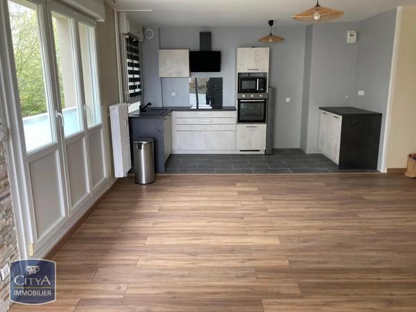 Appartement à louer 3 pièces 62.67m² Saint-Memmie (51470)