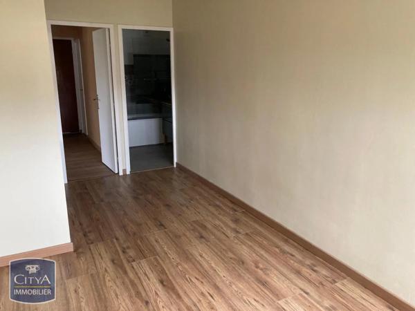 Appartement à louer 3 pièces 62.67m² Saint-Memmie (51470)