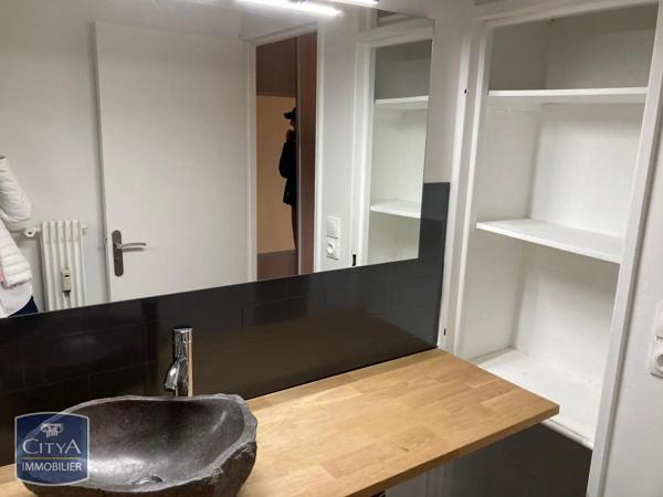 Appartement à louer 3 pièces 62.67m² Saint-Memmie (51470)