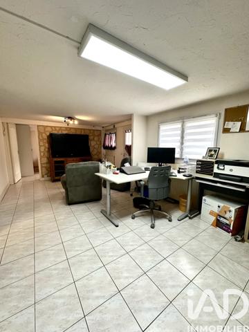 Maison à vendre 9 pièces 200 m² Paray-Vieille-Poste