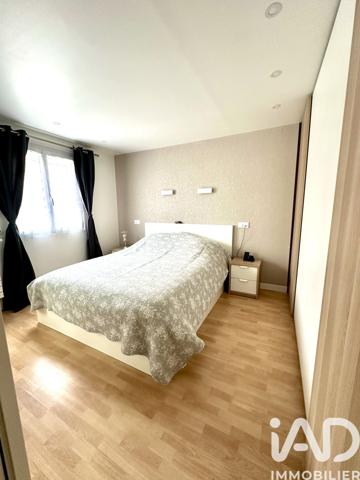 Maison à vendre 9 pièces 200 m² Paray-Vieille-Poste