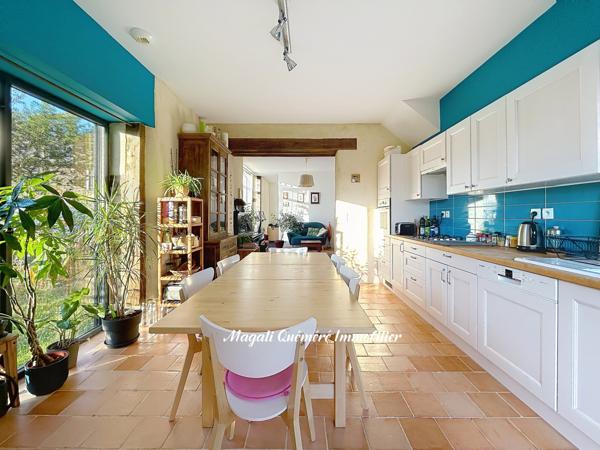 Montfort-sur-Meu (35160) Maison de charme 7 pièces, 116 m2, sans travaux, aux portes de Montfort