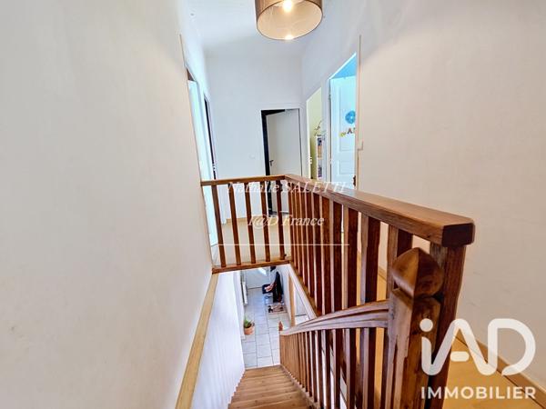Maison à vendre 5 pièces 110 m² Saint-Hilaire-de-Lusignan
