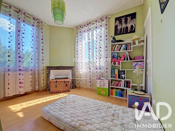 Maison à vendre 5 pièces 110 m² Saint-Hilaire-de-Lusignan