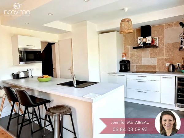 Coup de coeur pour cette maison rénovée dans le bourg !