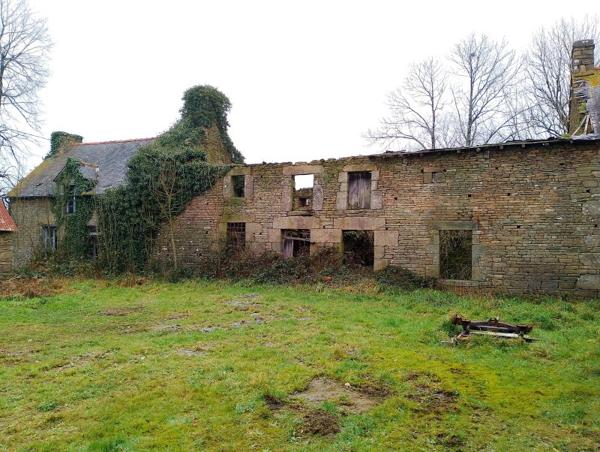 Vente / Corps de ferme à Gomené (22230)