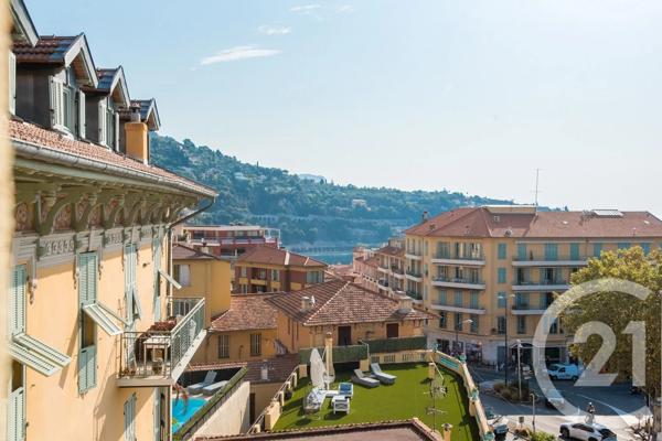Appartement F4 à vendre  4 pièces - 102,09 m 2   VILLEFRANCHE SUR MER  - 06