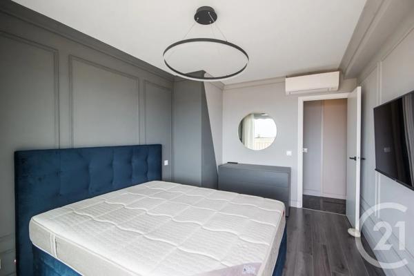 Appartement F4 à vendre  4 pièces - 102,09 m 2   VILLEFRANCHE SUR MER  - 06