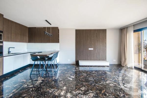 Appartement F4 à vendre  4 pièces - 102,09 m 2   VILLEFRANCHE SUR MER  - 06