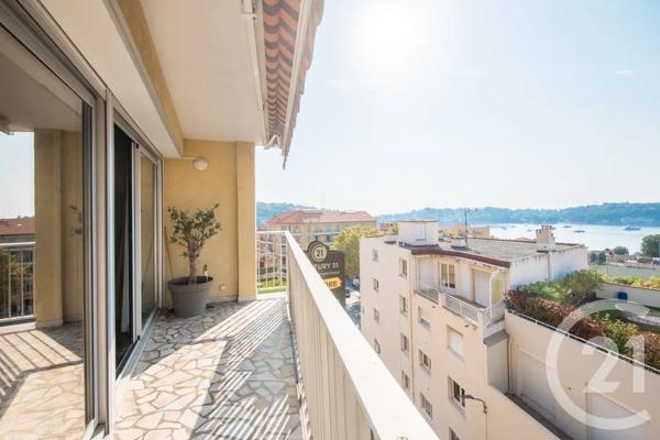 Appartement F4 à vendre  4 pièces - 102,09 m 2   VILLEFRANCHE SUR MER  - 06