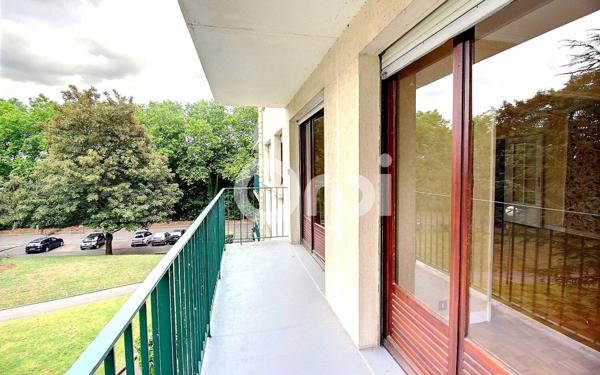 Appartement à vendre    3 pièces •  Viry-Châtillon
