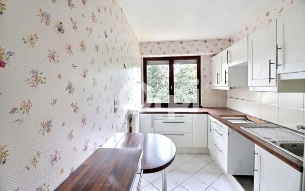 Appartement à vendre    3 pièces •  Viry-Châtillon