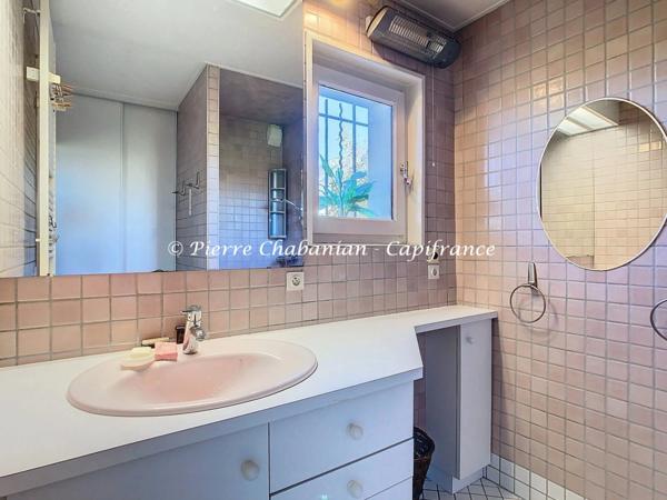 Maison à vendre - 7 pièces - 185 m² habitables - 326 m² au sol - 1359 m² de terrain - vue panoramique - COLLONGES SOUS SALEVE (74)