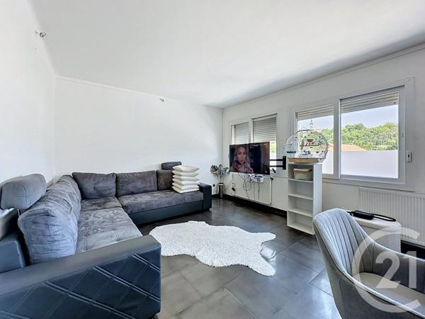Appartement F2 à vendre  2 pièces - 52 m 2   FEYZIN  - 69