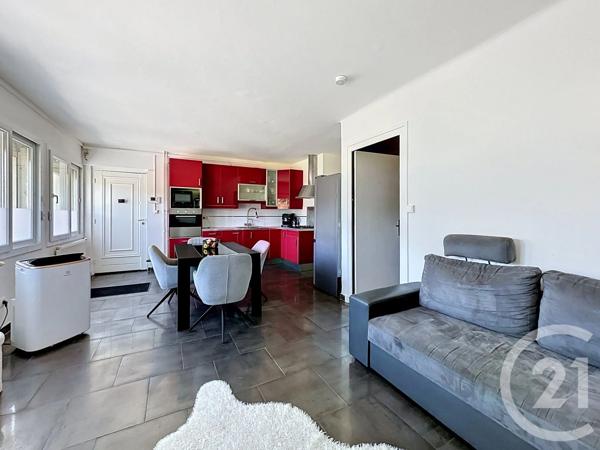 Appartement F2 à vendre  2 pièces - 52 m 2   FEYZIN  - 69