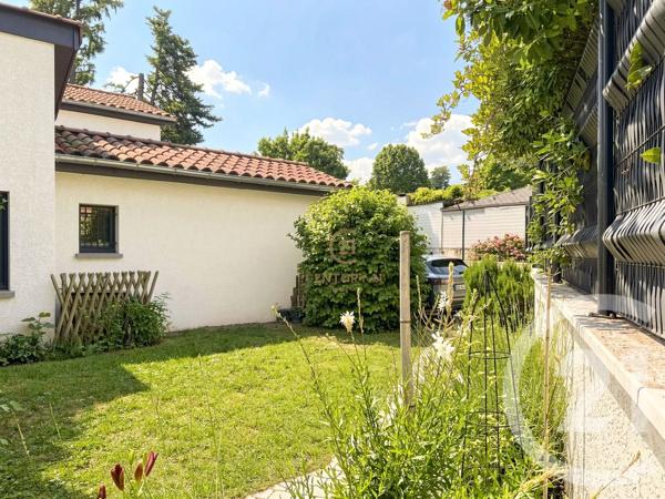Maison à vendre  4 pièces - 89 m 2   CHARLY  - 69
