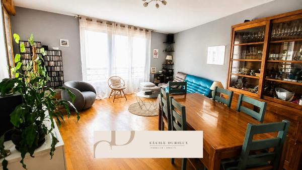 Appartement
         3 pièces
        - 78 m² Exclusivité 355 000 € *